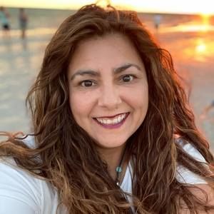 Meet your Posher, Cristina